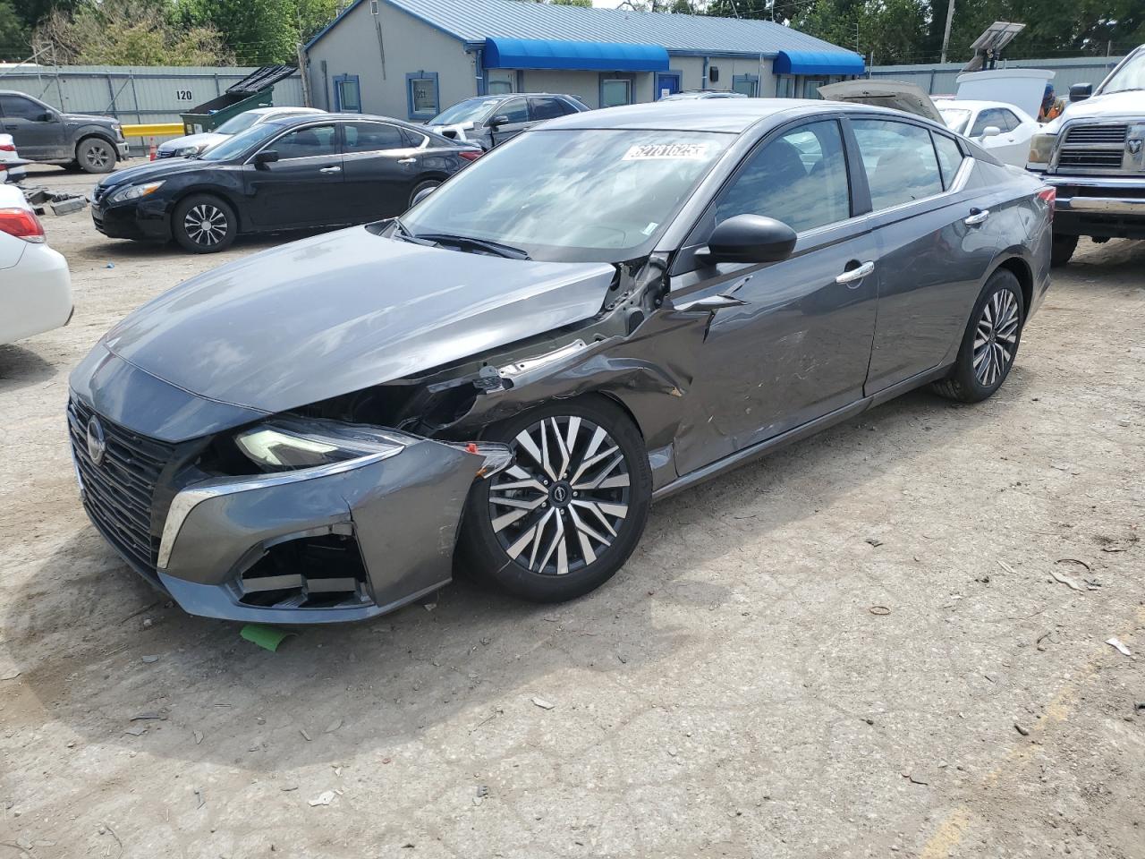 NISSAN ALTIMA SV