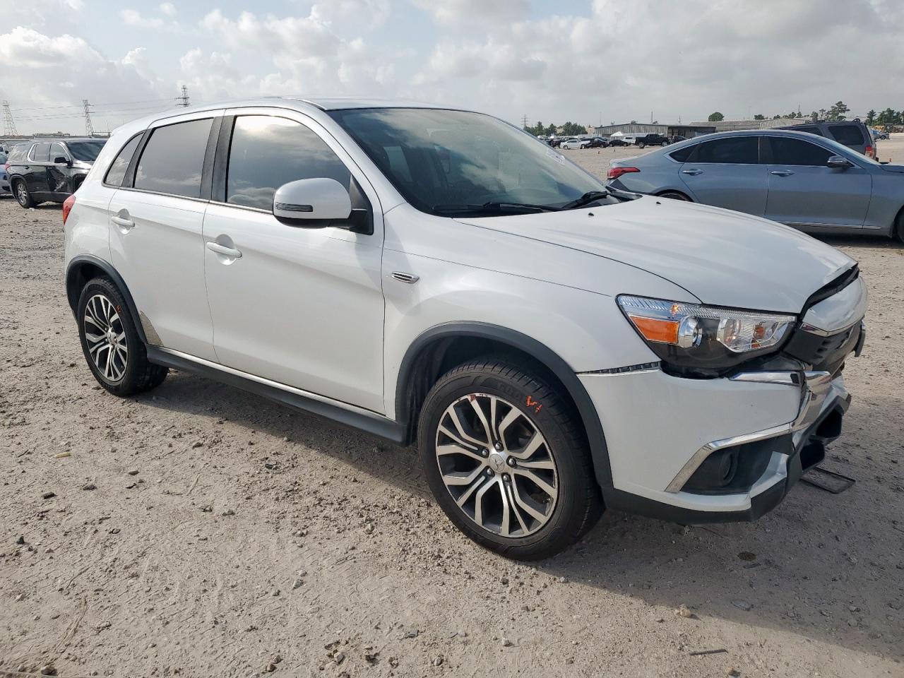 Mitsubishi Outlander 2016