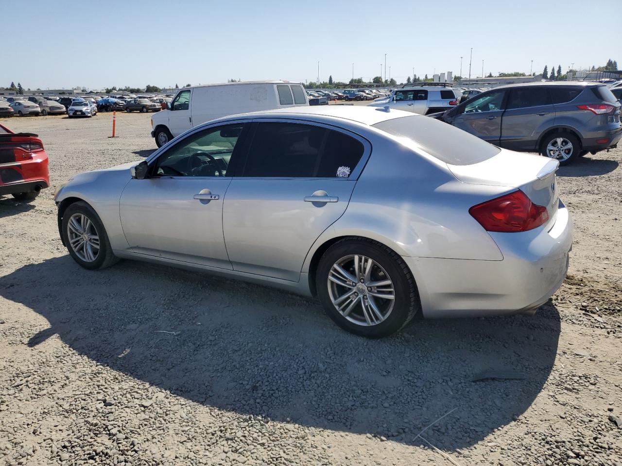 Infiniti G37 base 2012