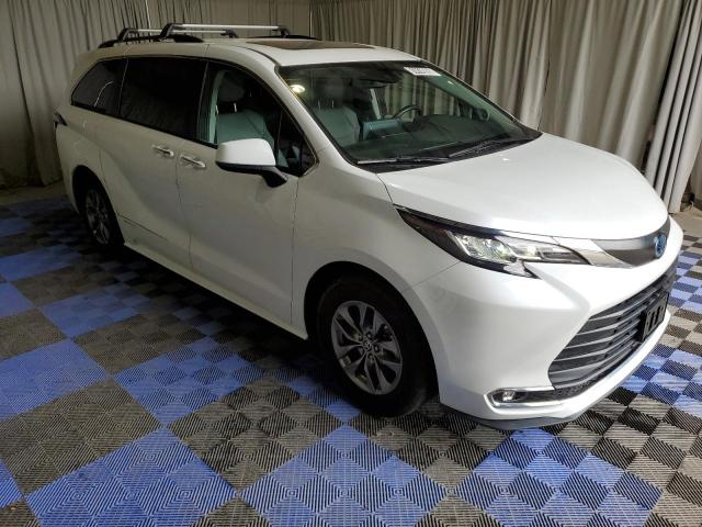 2022 TOYOTA SIENNA XLE 5TDJSKFC0NS071215