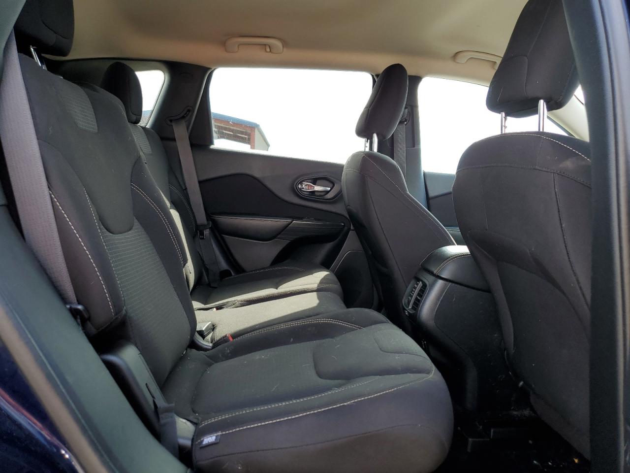 JEEP GRAND CHEROKEE LATITUDE