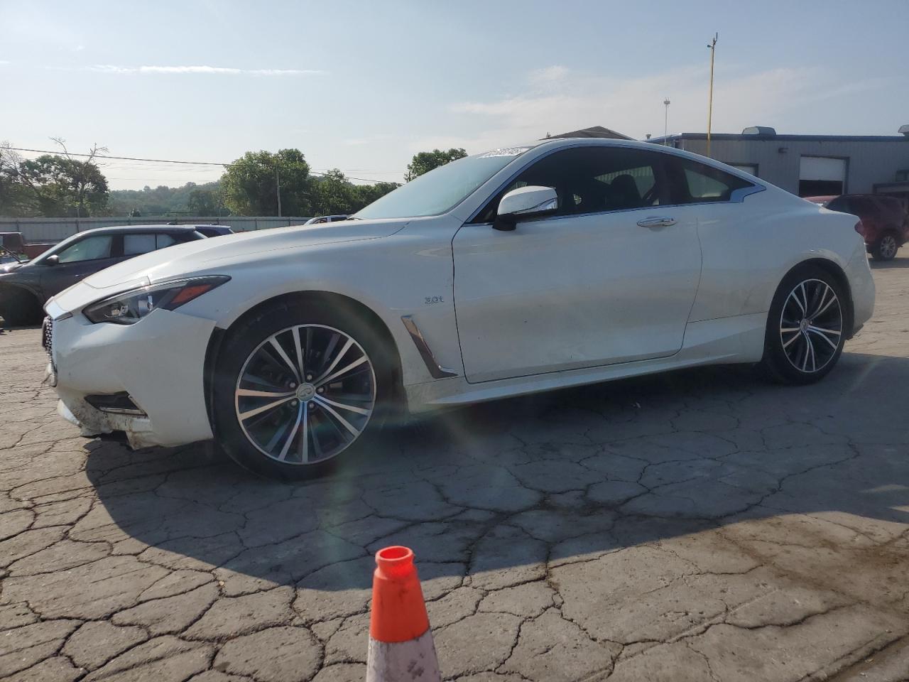 INFINITI Q60 PURE