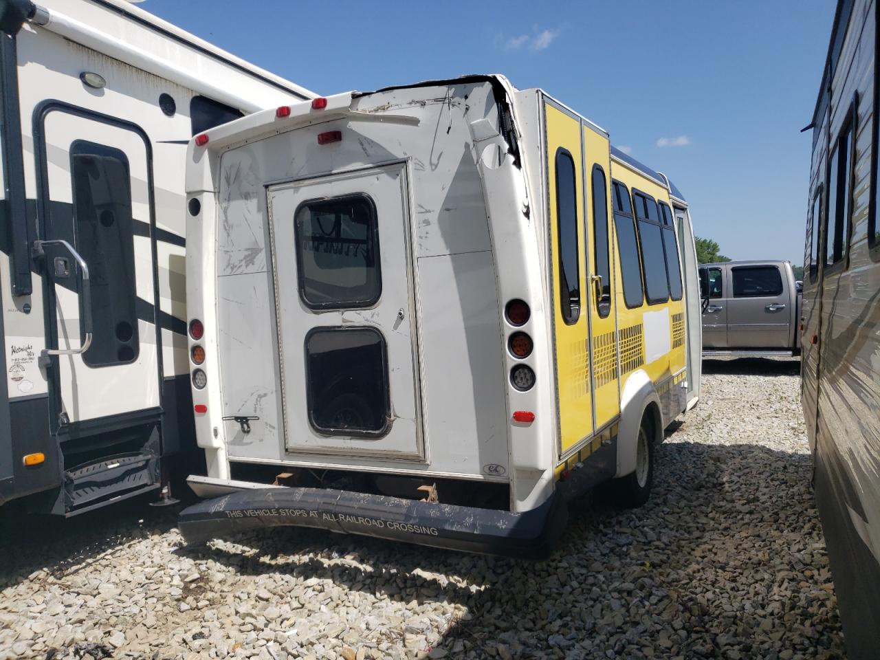 FORD ECONOLINE E450 SUPER DUTY CUTAWAY VAN
