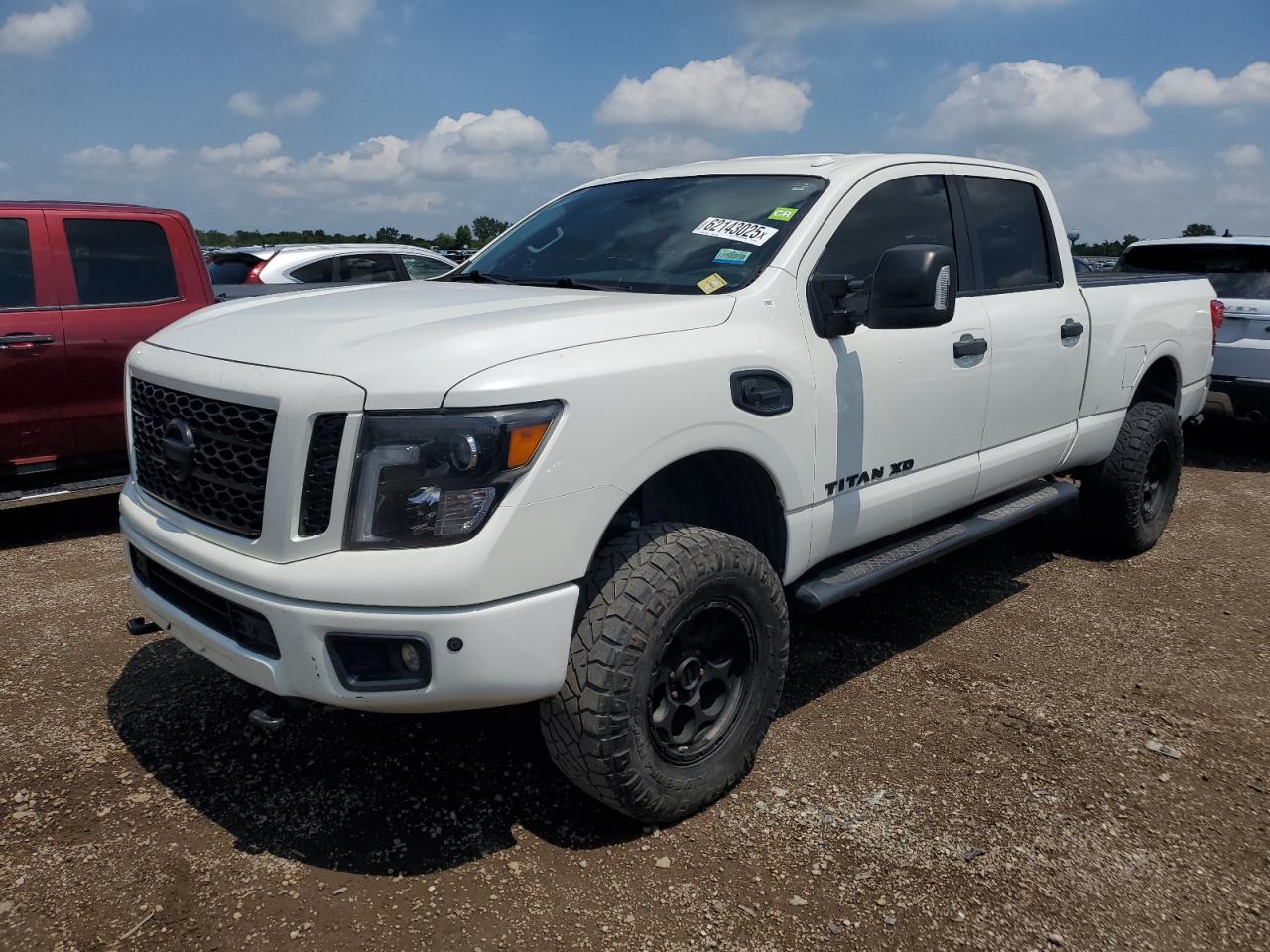 NISSAN TITAN SL