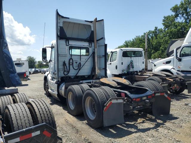 VOLVO VN VNL 2018 white  diesel 4V4NC9EH1JN898276 photo #4