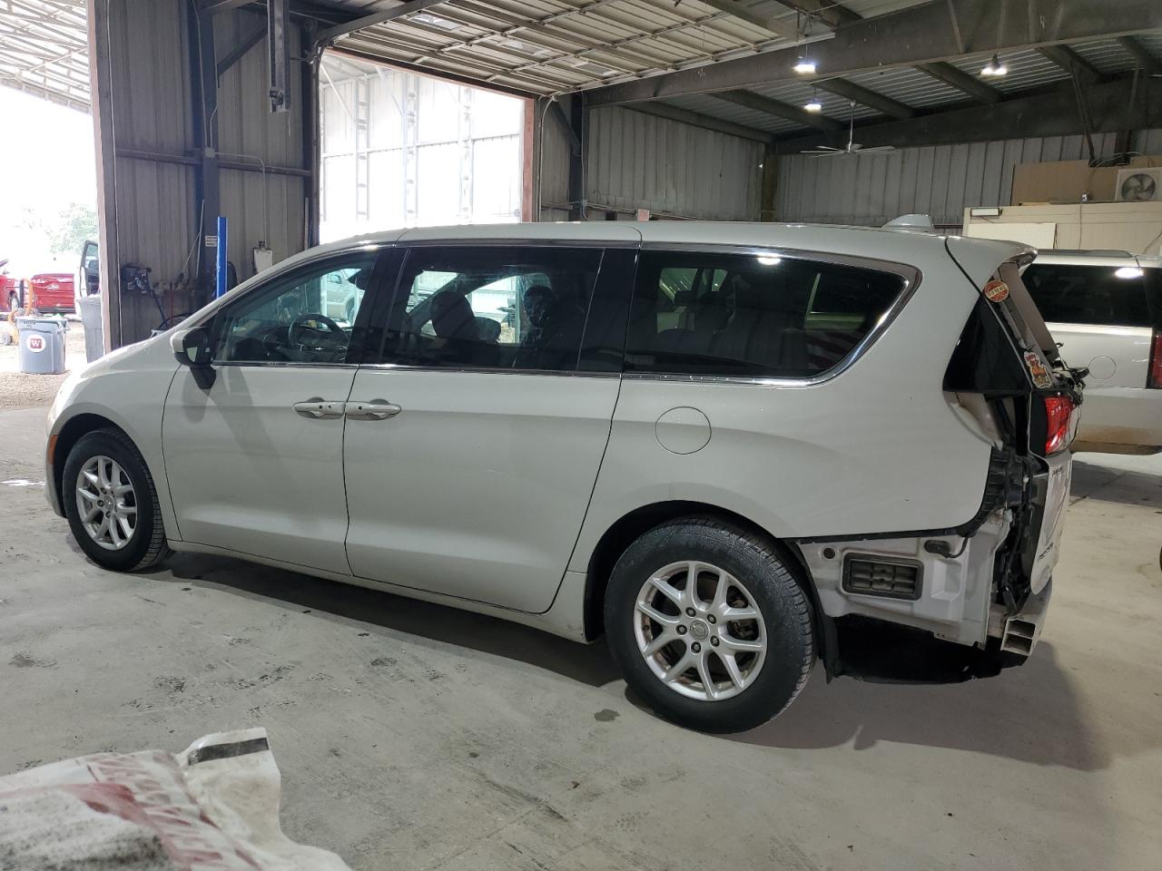 CHRYSLER PACIFICA TOURING