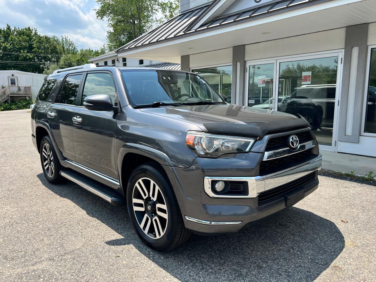 TOYOTA 4RUNNER SR5