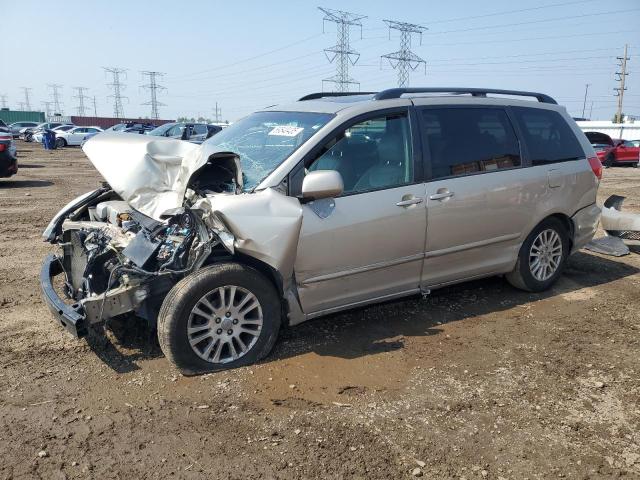 TOYOTA SIENNA XLE