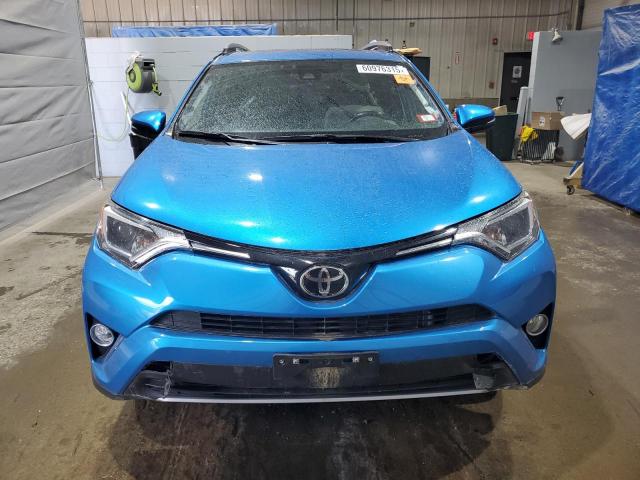 2017 TOYOTA RAV4 XLE JTMRFREV4HD218736