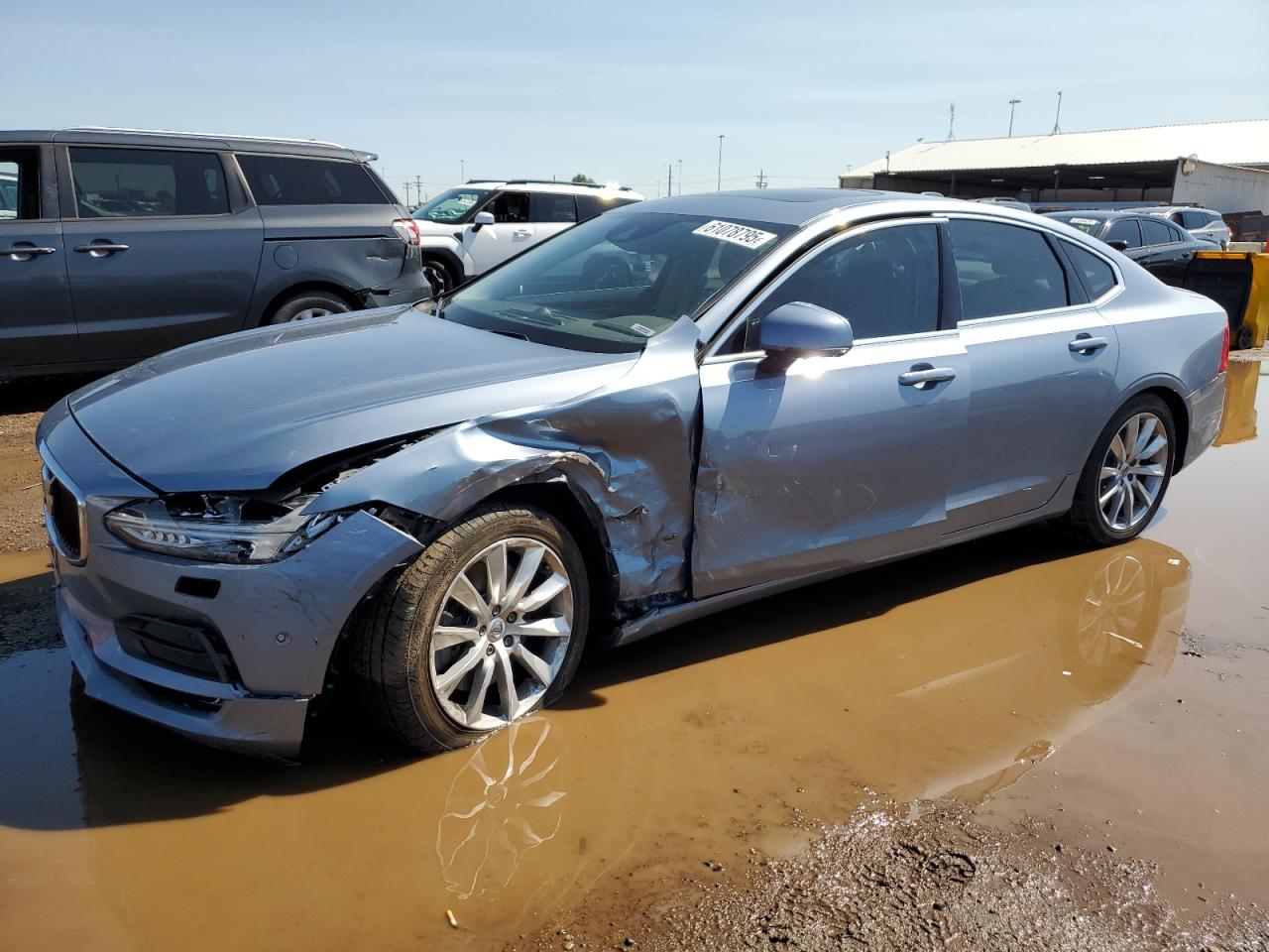 VOLVO S90 T6 MOMENTUM