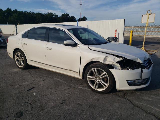 2015 VOLKSWAGEN PASSAT SE 1VWBT7A35FC051919