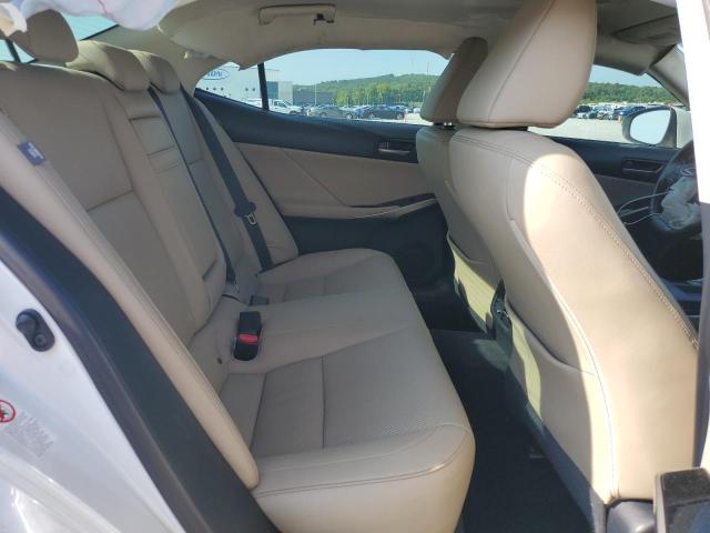 2017 LEXUS IS 200T JTHBA1D2XH5051817