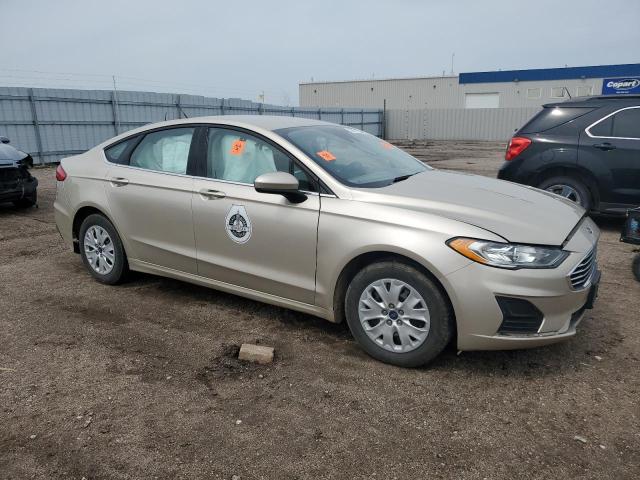 Vin: 3fa6p0g71kr107446, lot: 59201545, ford fusion s 20194
