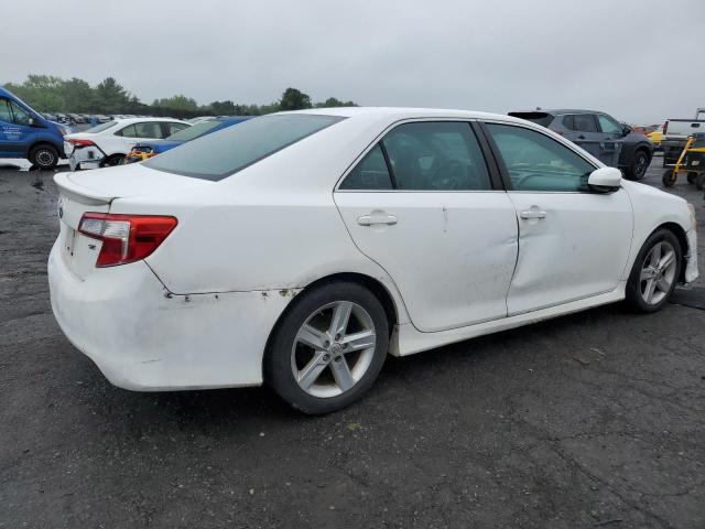 Vin: 4t1bf1fk6eu748513, lot: 61381895, toyota camry l 20143