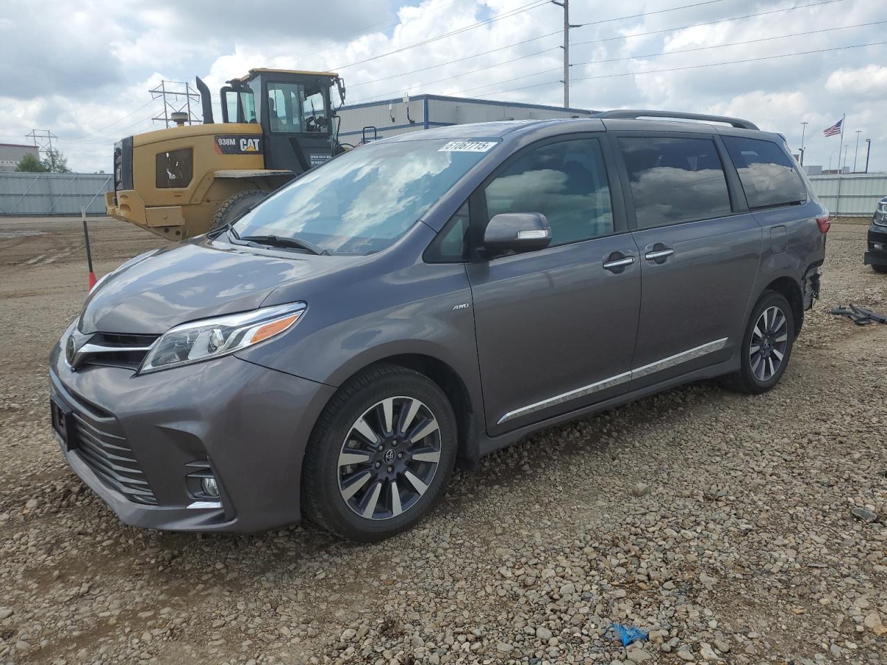 TOYOTA SIENNA XLE