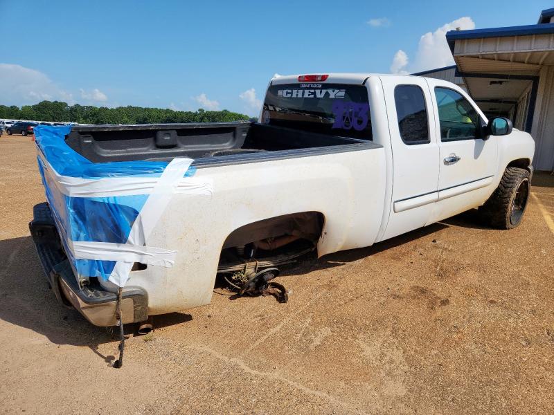 2013 CHEVROLET SILVERADO - 1GCRCSE07DZ164303