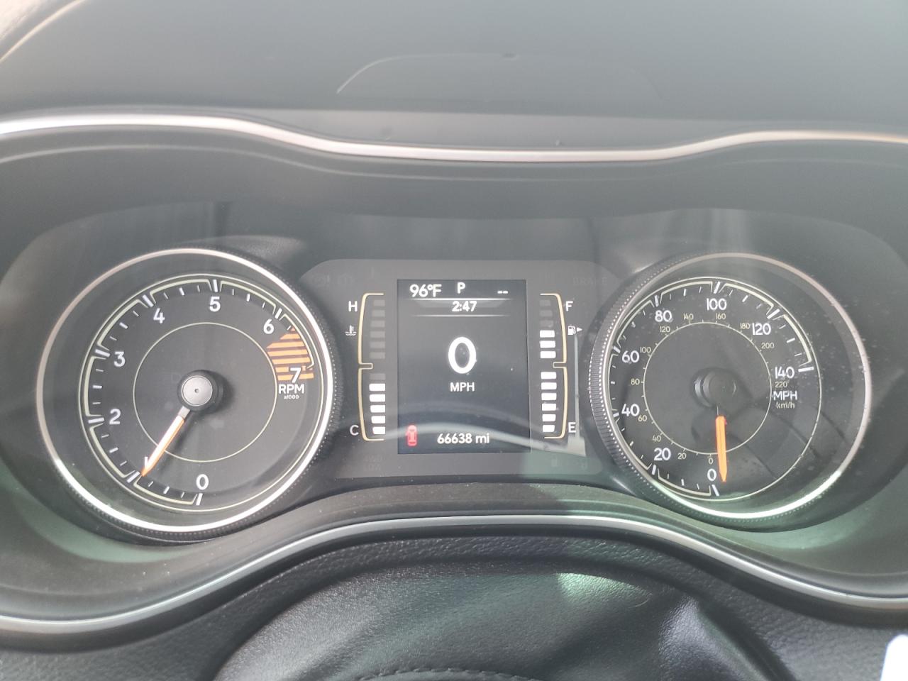 JEEP GRAND CHEROKEE LATITUDE PLUS