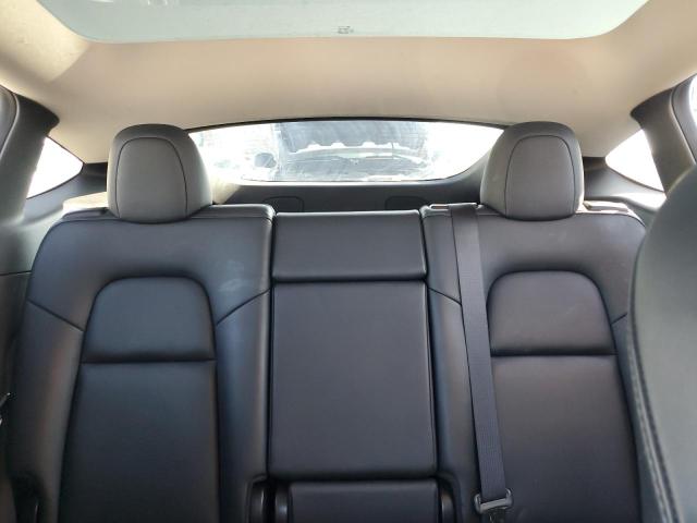 2021 TESLA MODEL Y 5YJYGDEE1MF063111