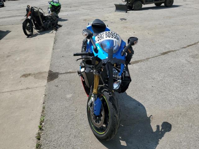 SUZUKI GSX-R750 2016 JS1GR7MA0G2100219 photo #3