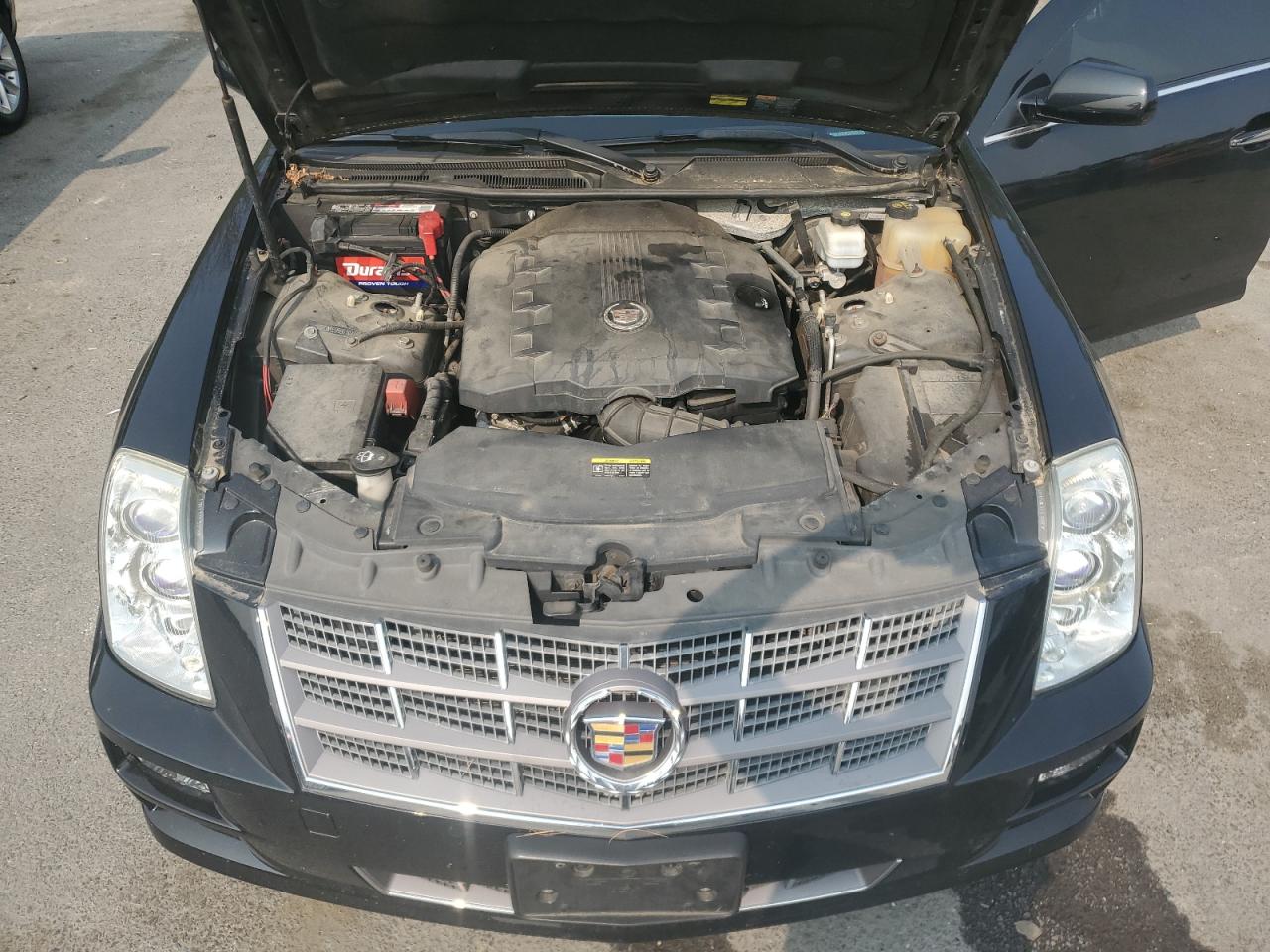 CADILLAC STS LUXURY
