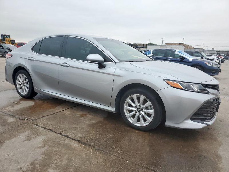 Vin: 4t1b11hkxju084092, lot: 59776255, toyota camry l 20184