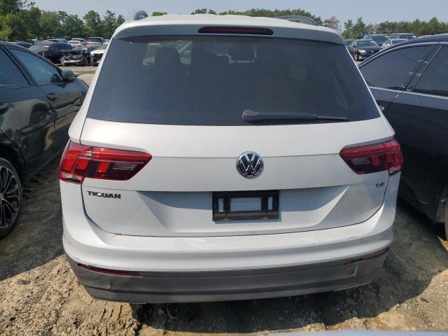2018 VOLKSWAGEN TIGUAN S 3VV1B7AX0JM011888