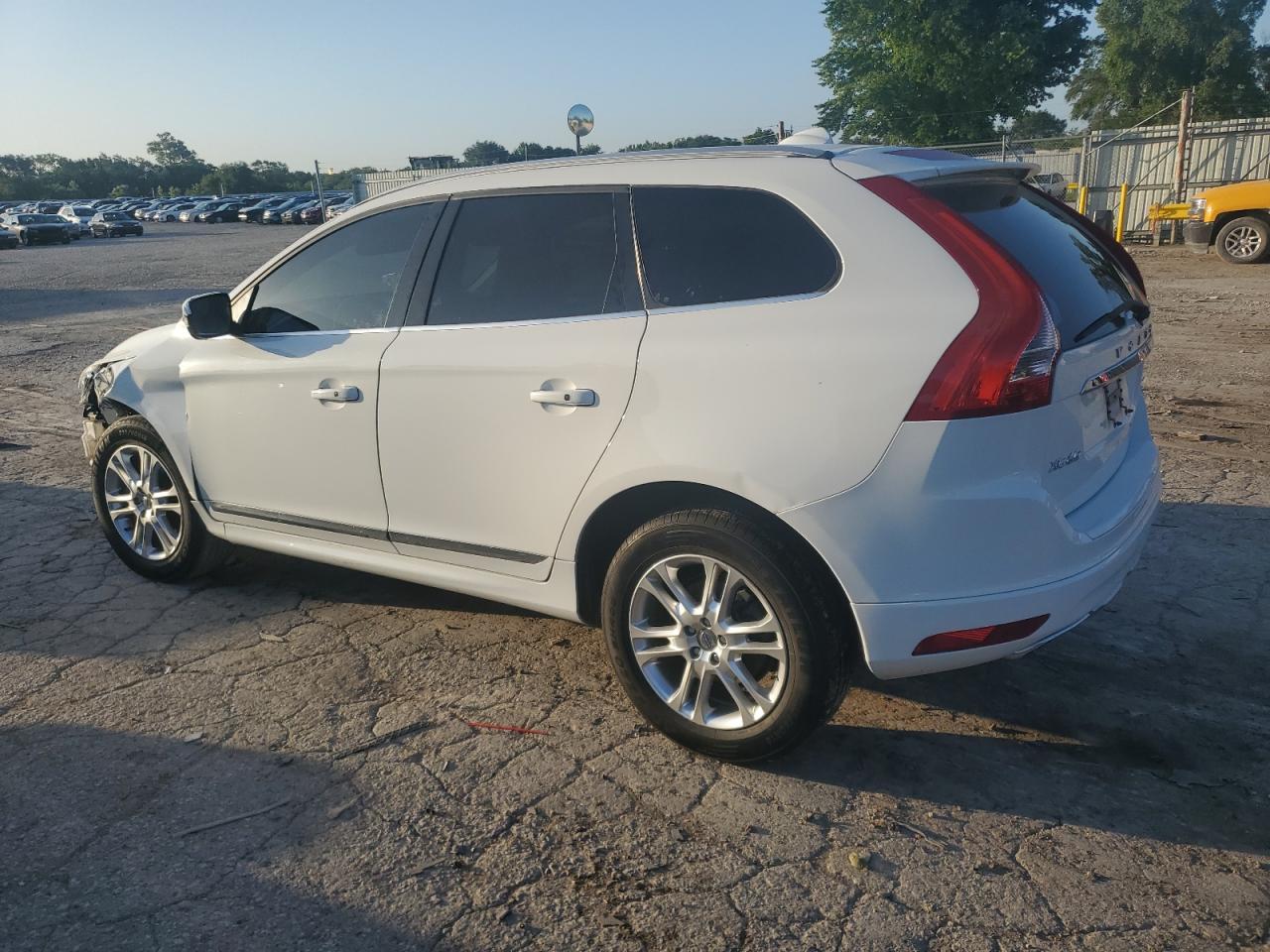 VOLVO XC60 T5 PREMIER
