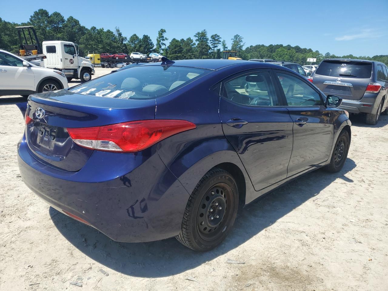 Hyundai Elantra gl 2012