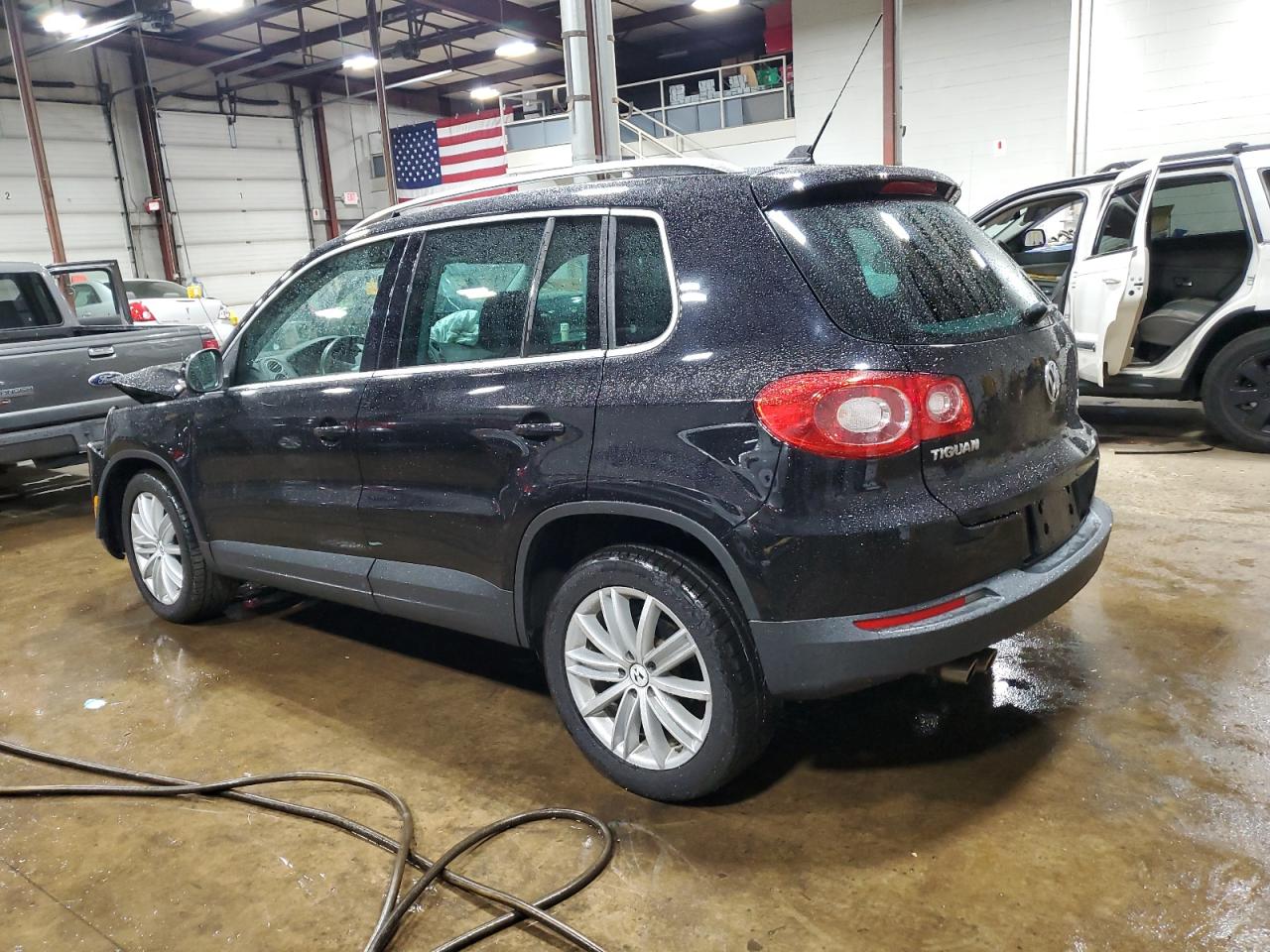 Volkswagen Tiguan s 2011