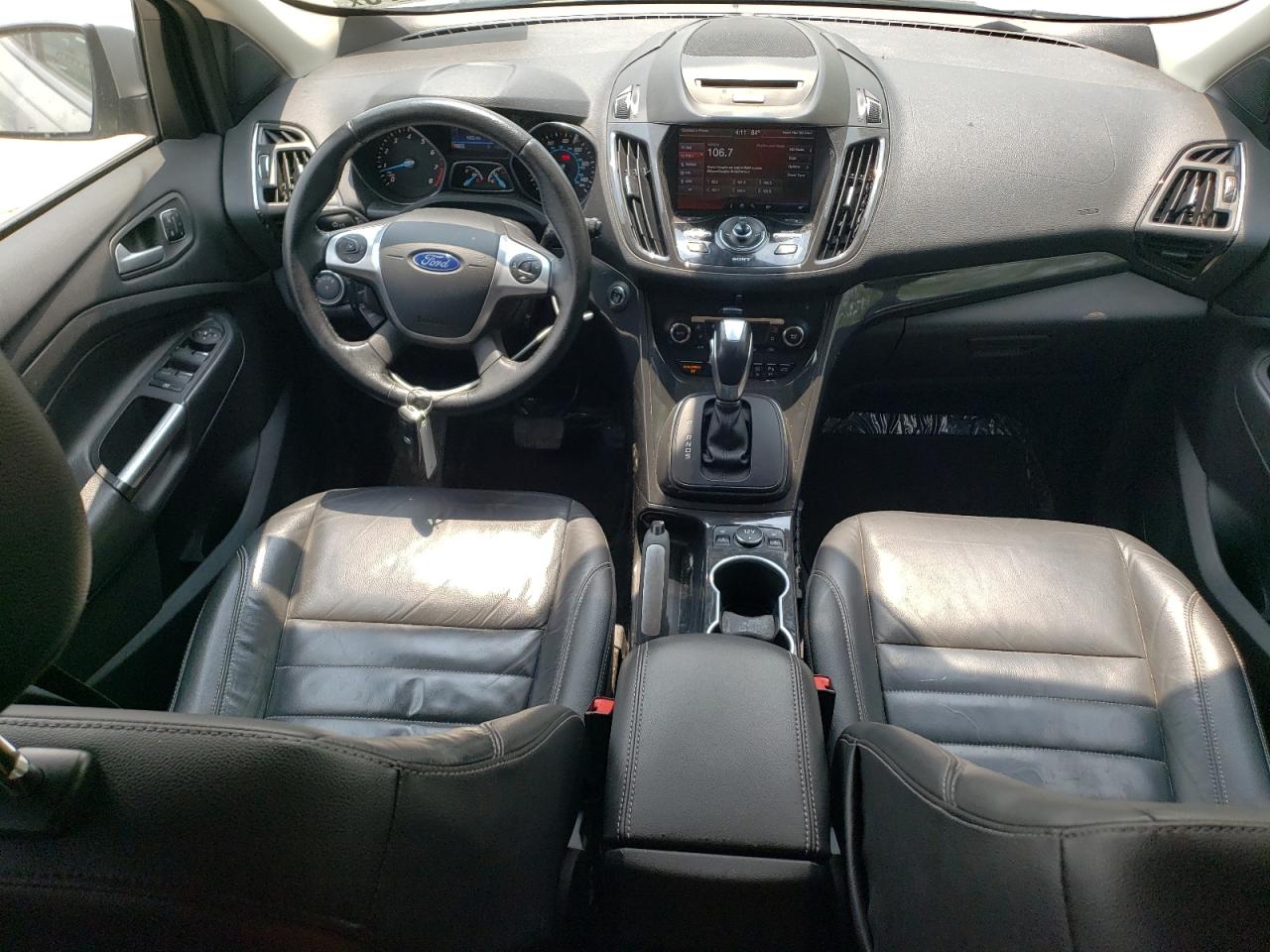 FORD ESCAPE TITANIUM