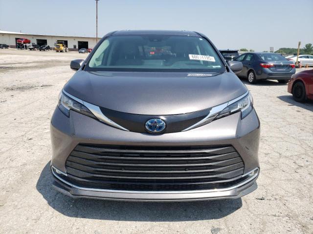 2022 TOYOTA SIENNA XLE - 5TDJRKECXNS134978