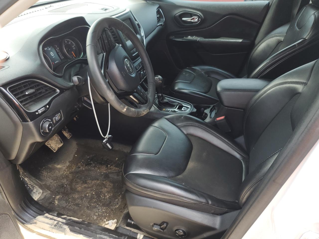 JEEP GRAND CHEROKEE LATITUDE PLUS