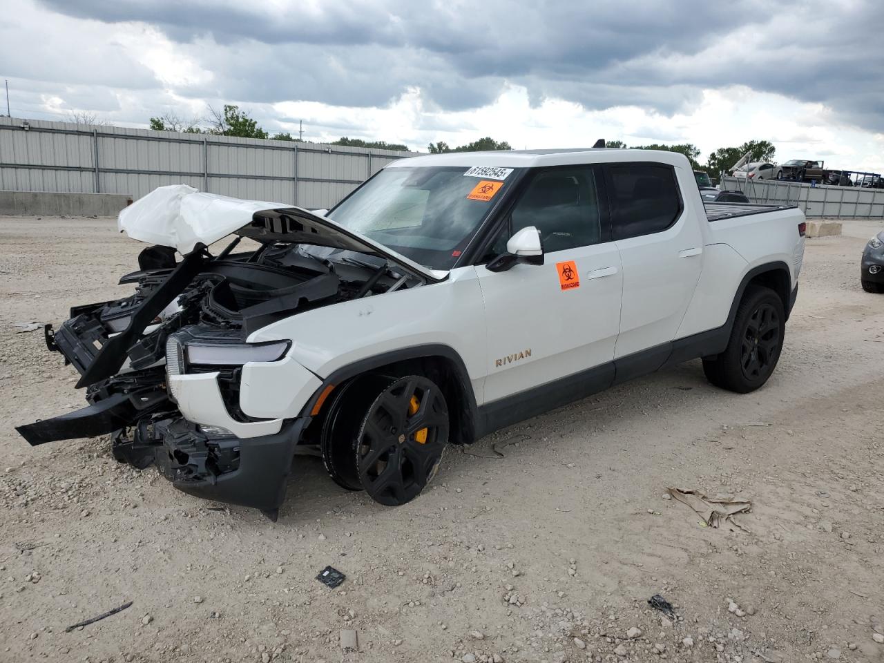 RIVIAN R1T ADVENTURE