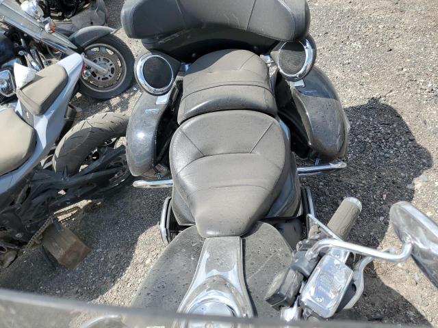 2017 KAWASAKI VN1700 B JKBVNRB15HA014523