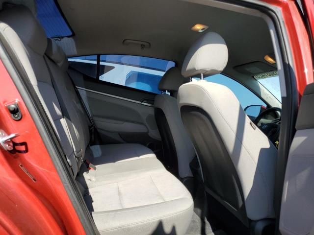 2018 HYUNDAI ELANTRA SE - 5NPD84LF3JH319351