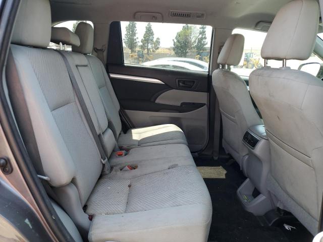 5tdzarfh4js041042 - 2018 Toyota highlander le - #59997705