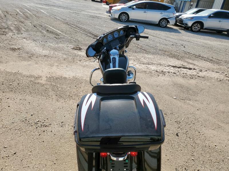 2017 HARLEY-DAVIDSON FLHXS STRE - 1HD1KRC12HB607491