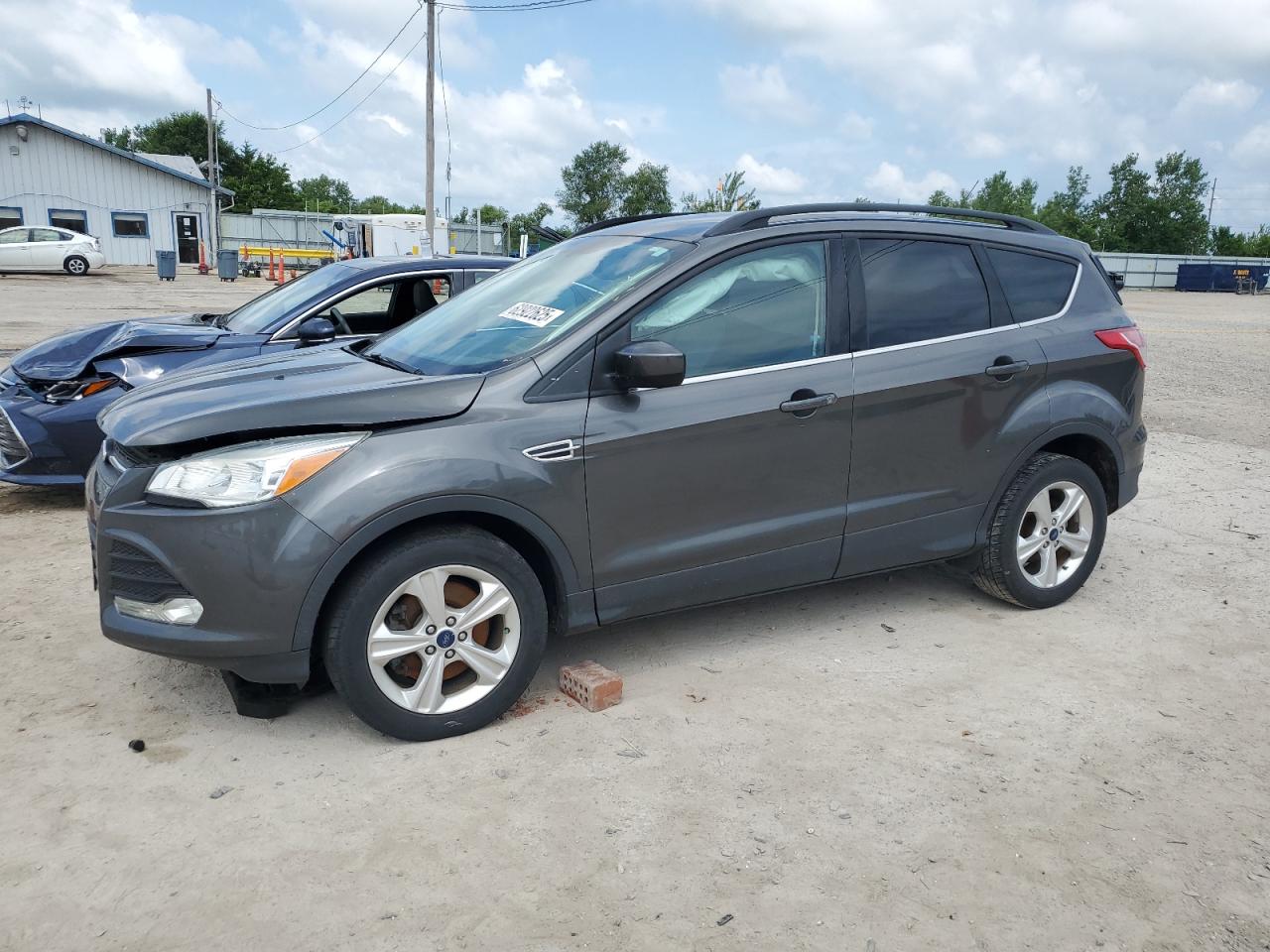 FORD ESCAPE SE