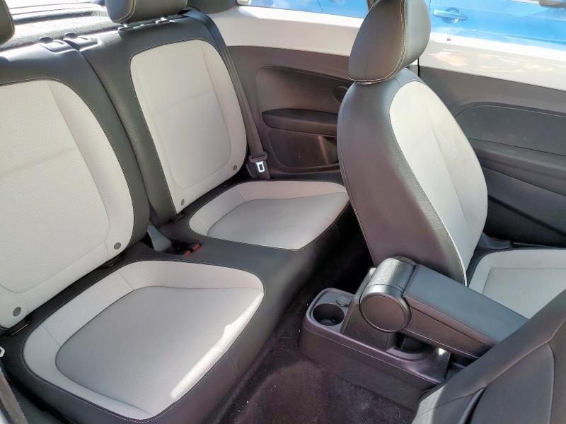 2019 VOLKSWAGEN BEETLE SE 3VWJD7AT7KM720483