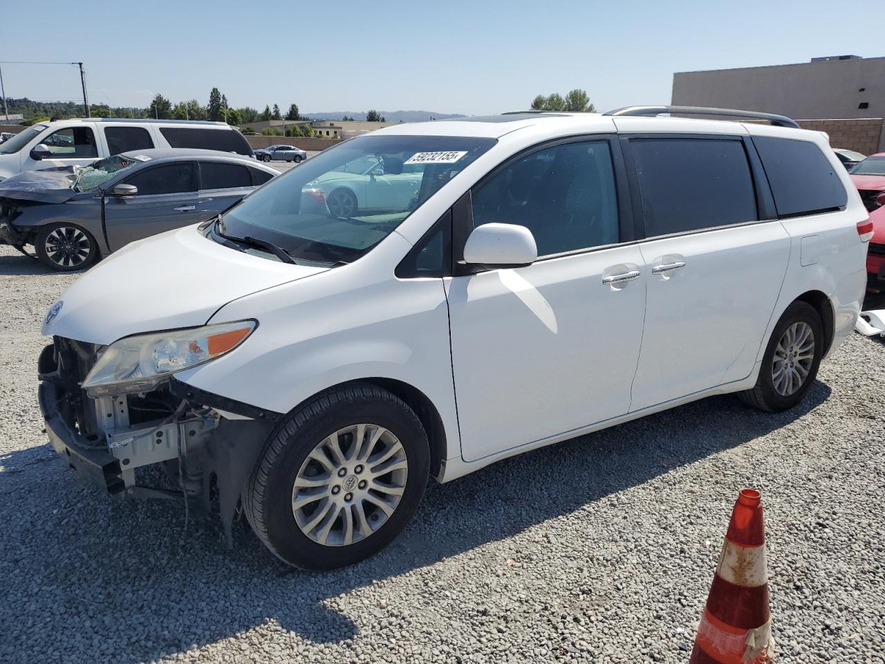 TOYOTA SIENNA XLE