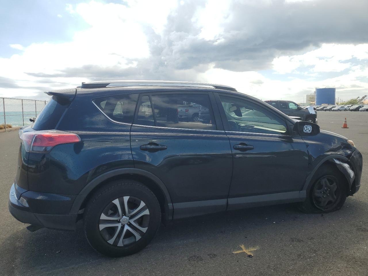 TOYOTA RAV4 LE