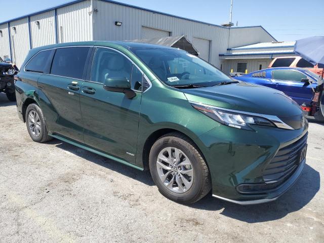 2021 TOYOTA SIENNA LE 5TDKRKEC2MS038099