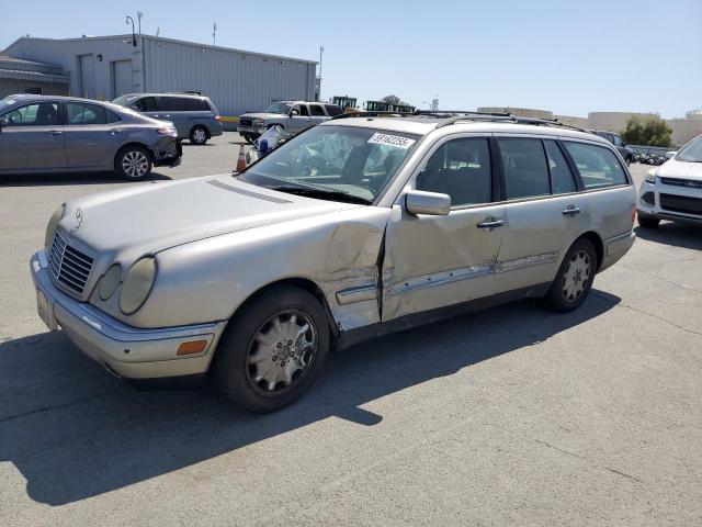 MERCEDES-BENZ E 320 1999 gold station gas WDBJH65F0XA753740 photo #1