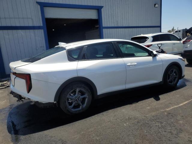 Vin: 3kpft4de1se086217, lot: 61543705, kia k4 lx lx 20253