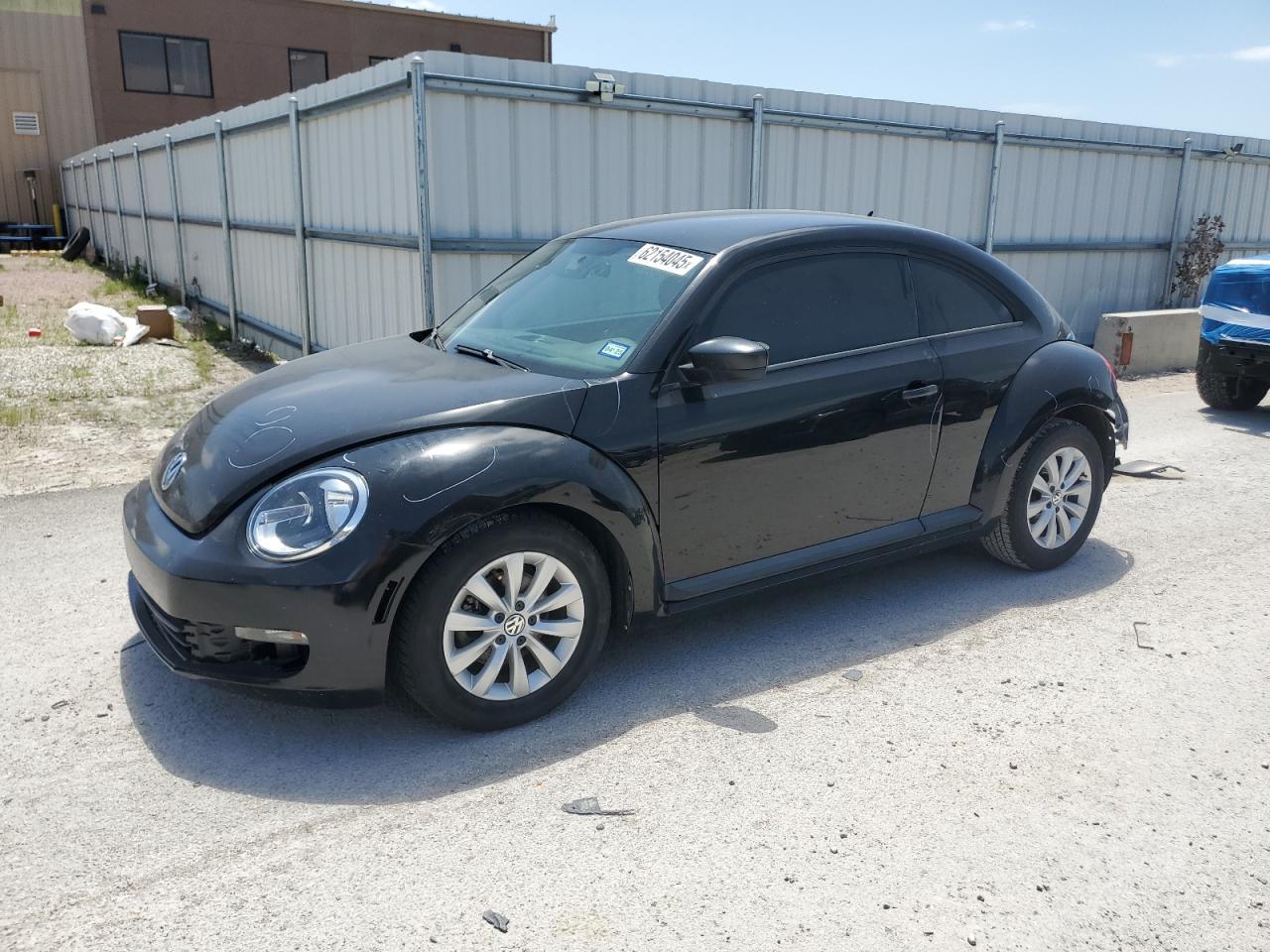 VOLKSWAGEN BEETLE