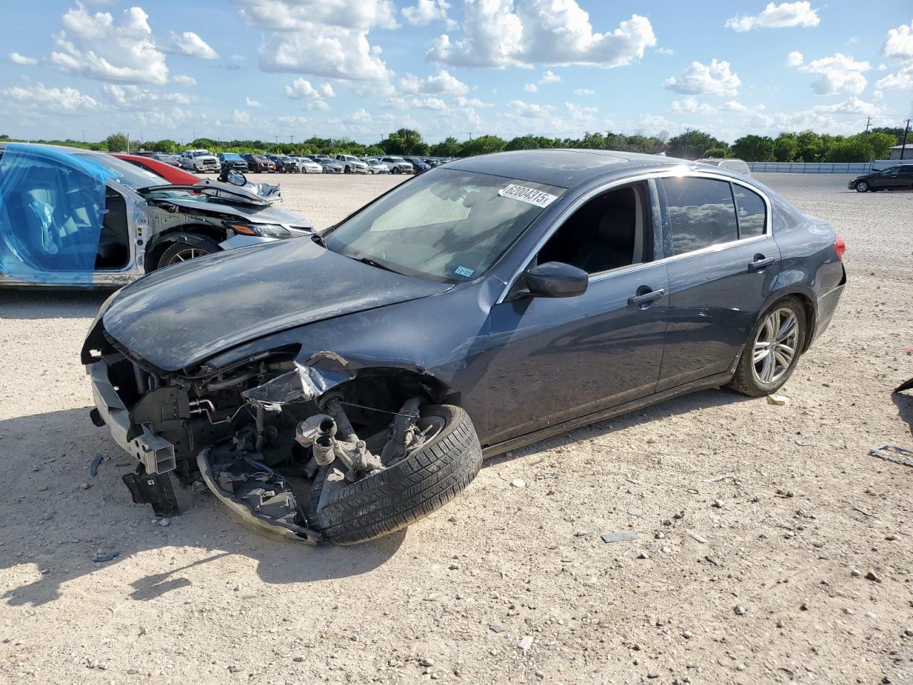 INFINITI G25 BASE