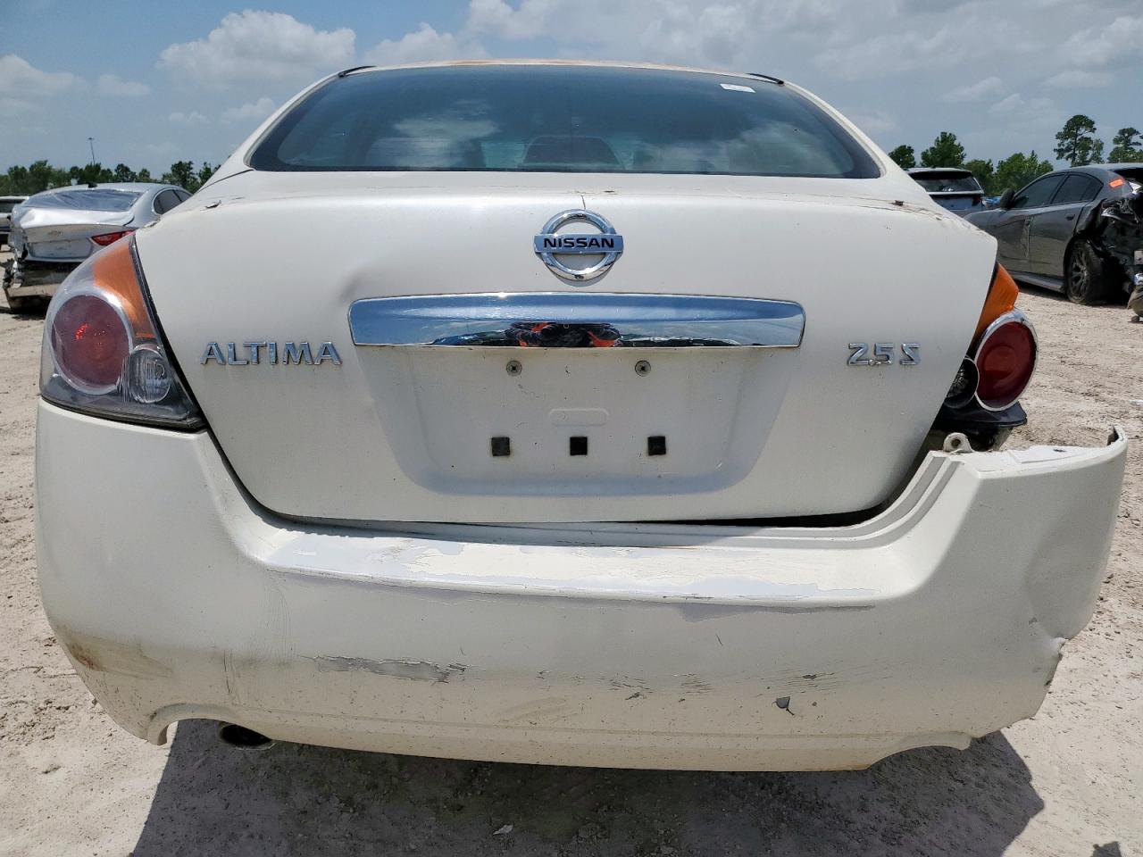NISSAN ALTIMA BASE