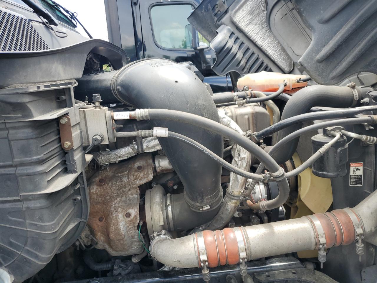 Lot #3186931836 2017 FREIGHTLINER CASCADIA 1