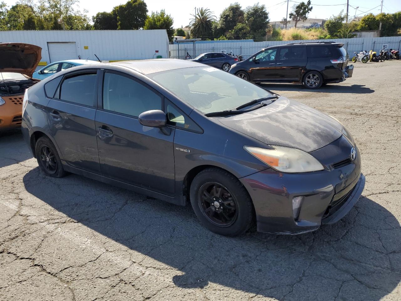 TOYOTA PRIUS