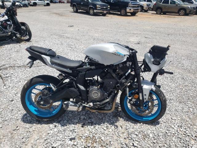 Global Auto Auctions: 2025 YAMAHA MTN690